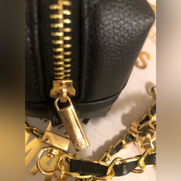 Authentic CHANEL Black Quilted Caviar Restyled Makeup Bag to Shoulder/Crossbody - Picture 10 of 15